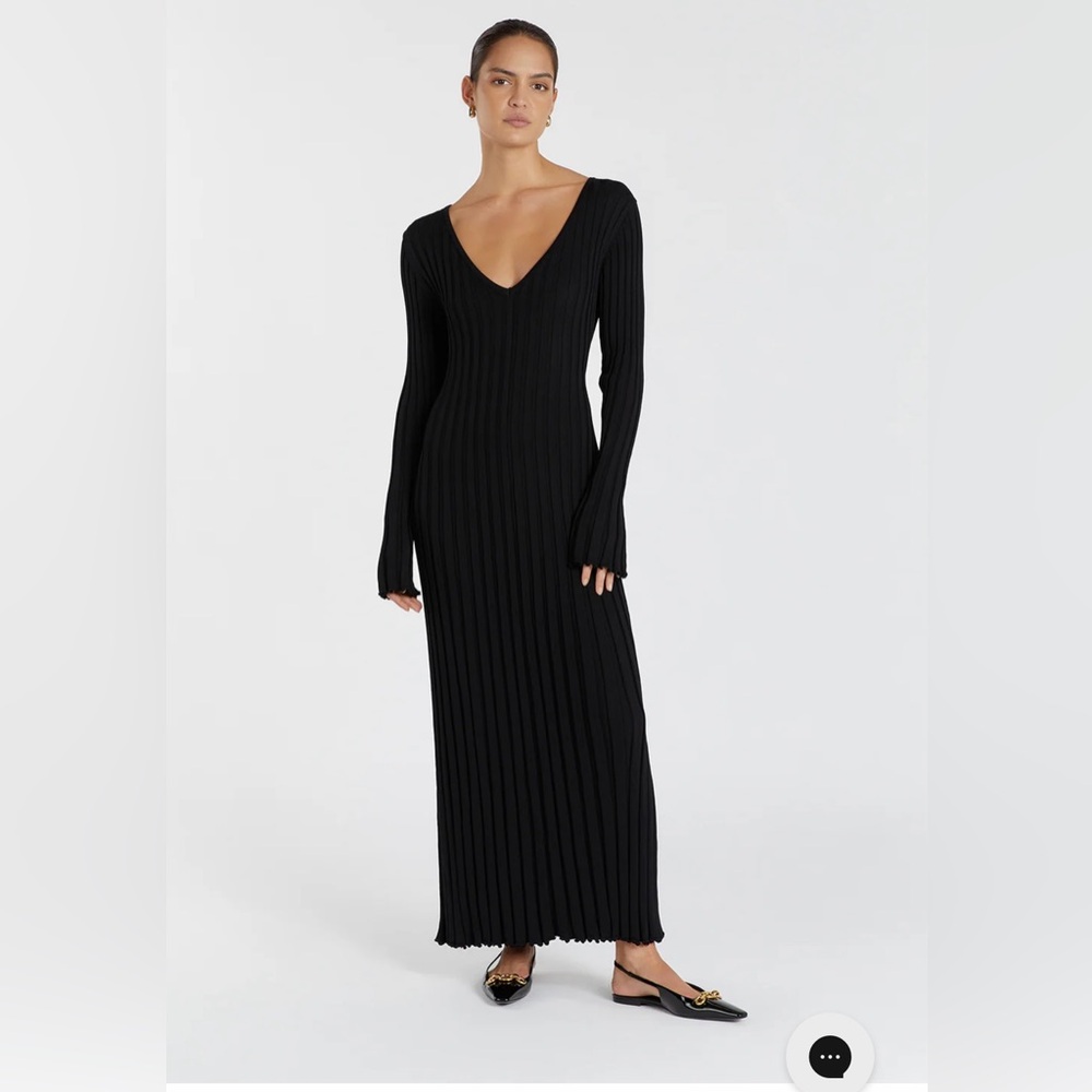 DISSH REIGN BLACK SLEEVED KNIT MIDI DRESS